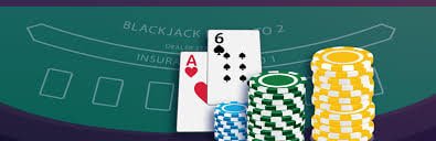 Antarmuka aplikasi at777 menampilkan menu permainan slot dan opsi deposit